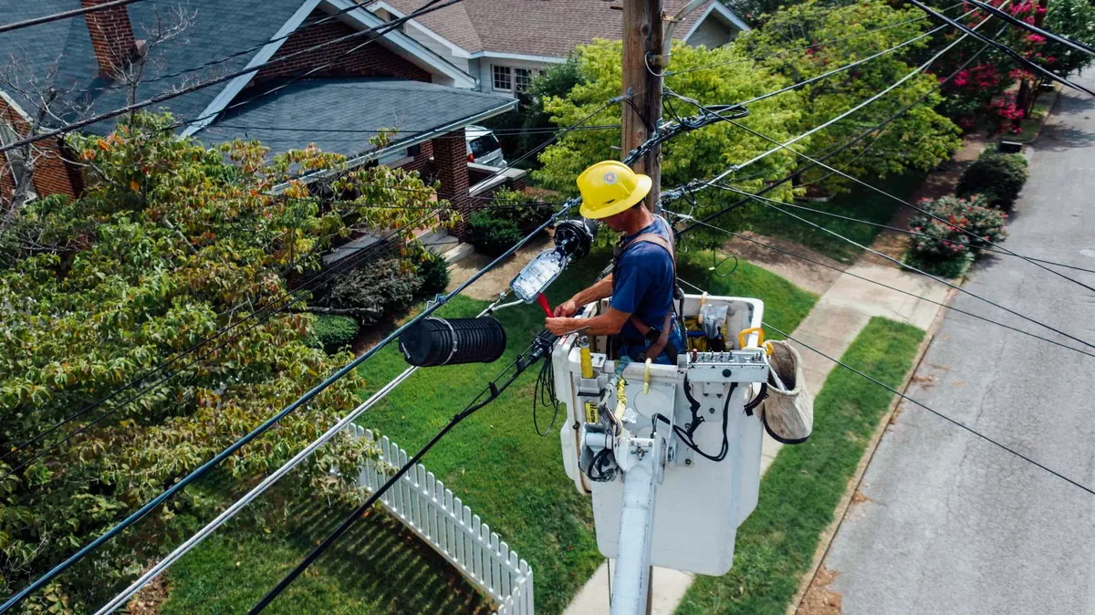 Five Common Mistakes When Reporting a Pothole or Streetlight Outage